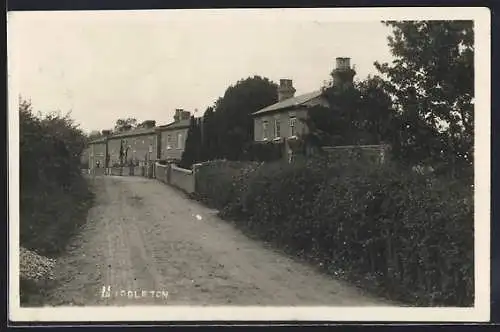 AK Middleton, Road