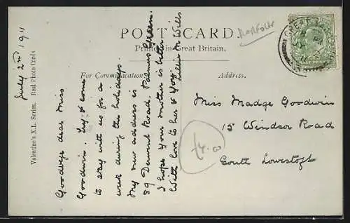 AK Gorleston, Harbour