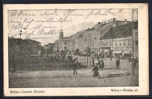 AK Wilna, Grosse Strasse mit Passanten