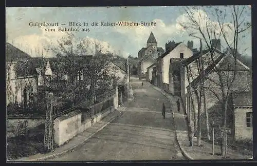 AK Guignicourt, Blick in die Kaiser-Wilhelm-Strasse vom Bahnhof aus