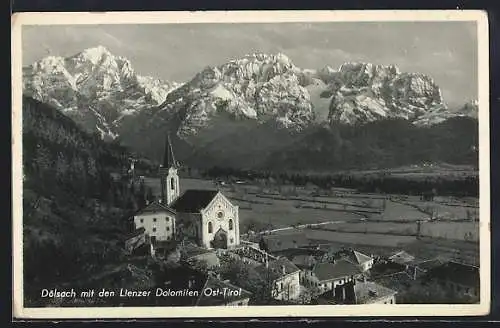 AK Dölsach, Ortsansicht mit den Lienzer Dolomiten