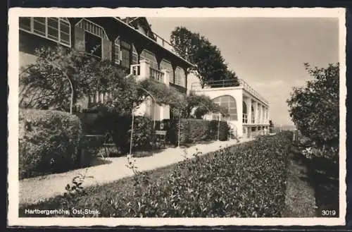 AK Hartberg, Gasthaus Hartbergerhöhe mit Gartenanlage