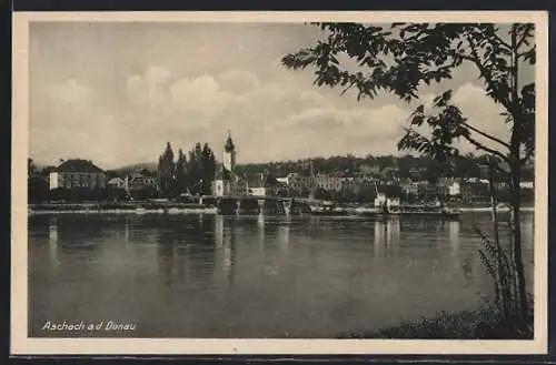 AK Aschach a.d. Donau, Dampfer legt an, Kirche am Ufer