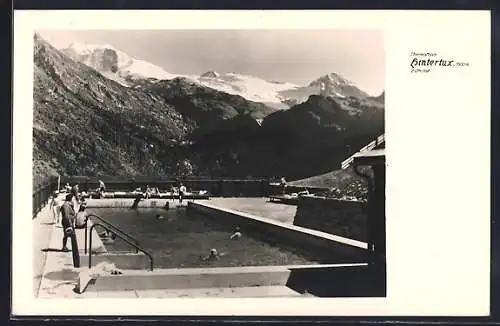 AK Hintertux im Zillertal, Blick auf's Schwimmbad