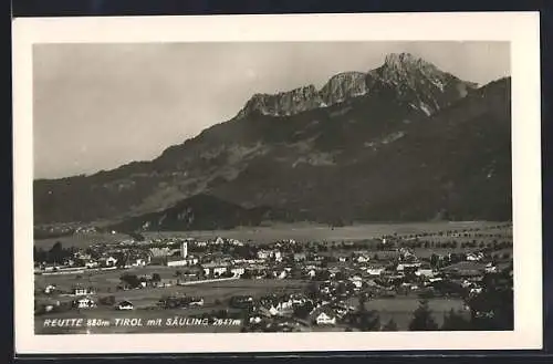 AK Reutte /Tirol, Teilansicht mit Säuling