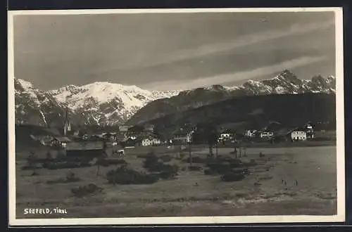 AK Seefeld /Tirol, Teilansicht mit Bergen