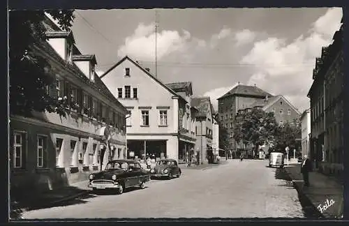 AK Gunzenhausen, Bahnhofstrasse und Gemeinschaftshaus Silo mit Autos, VW Käfer