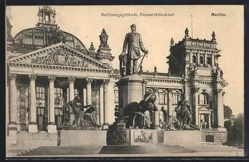 AK Berlin-Tiergarten, Bismarckdenkmal vor dem Reichstagsgebäude