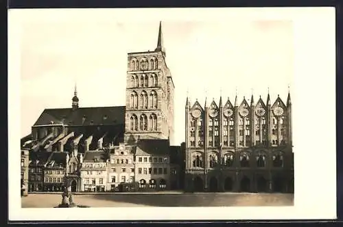 AK Stralsund, Marktplatz mit Rathaus und Nicolaikirche