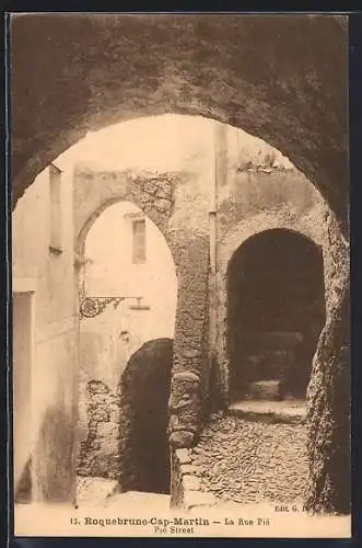 AK Roquebrune-Cap-Martin, La Rue Pié et ses arches pittoresques
