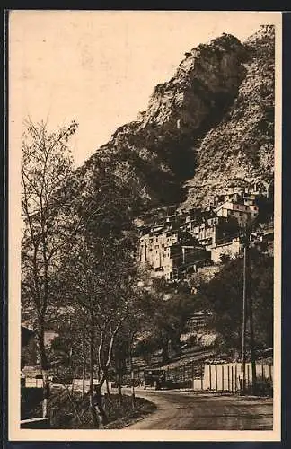 AK Touet-sur-Var, Haut village et Quartier de l`Olivier