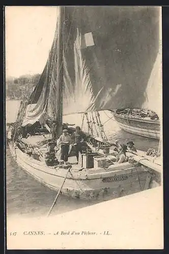 AK Cannes, À bord d`un pêcheur