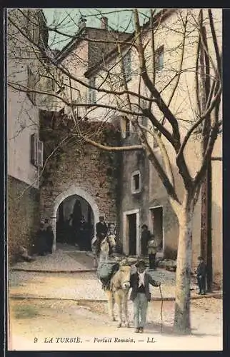 AK La Turbie, Portail Romain avec promeneurs et âne sur la place