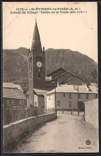 AK Saint-Étienne-de-Tinée, Entrée du Village, Vallée de la Tinée (alt. 1145m)