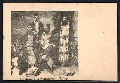 AK Salonique, Costumes, griechische Trachten