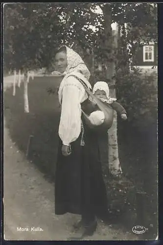 AK Mora Kulla, schwedische Tracht