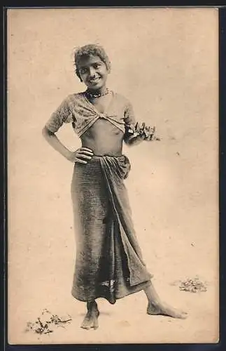 AK Junges Mädchen posiert für die Kamera, Sri Lanka