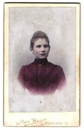 Fotografie Max Blum, Meerane i. S., junge Frau Marie Pötsch aus Gera, Koloriert