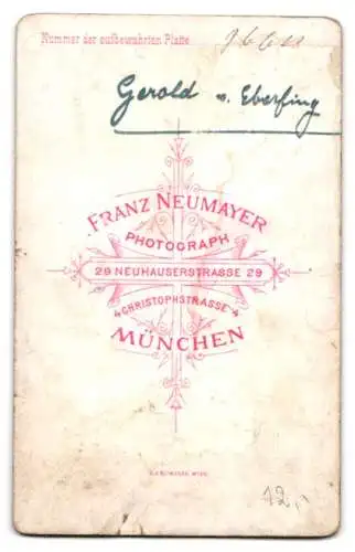Fotografie Franz Neumayer, München, junger Mann Gerold aus Eberfing