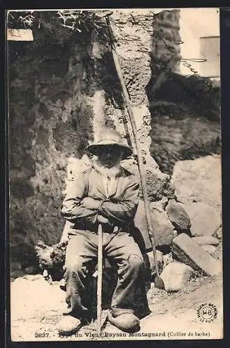 AK Auvergne, Type du Vieux Paysan Montagnard