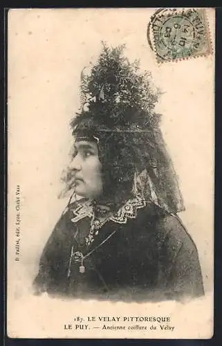 AK Le Puy, Ancienne coiffure du Velay