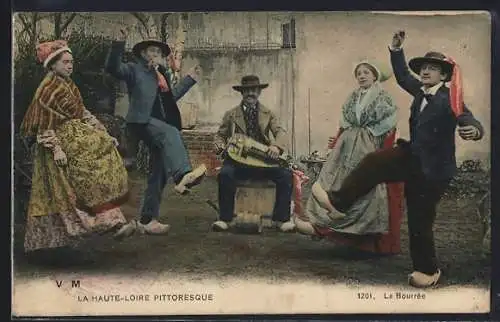 AK La Haute-Loire, La Bourrée