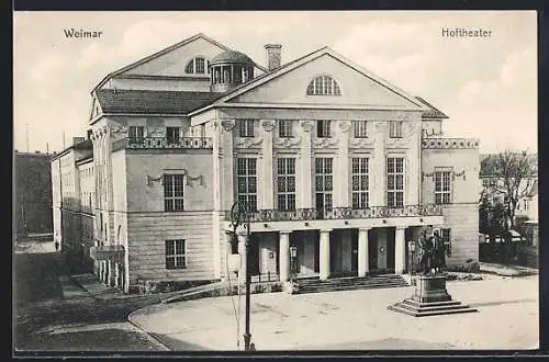 AK Weimar / Thür., Blick auf das Hoftheater