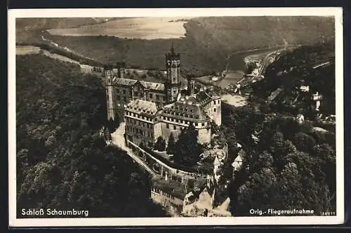 AK Schaumburg / Lahn, Ansicht vom Schloss vom Flugzeug aus