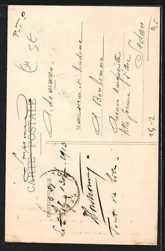 AK Lunéville, Un Dirigeable allemaand, type Zeppelin, atterrit sur le terrain de manoeuvres