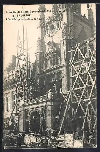AK Schaerbeek, Incendie de l`Hotel Communal 1911, L`entree principale et la tour