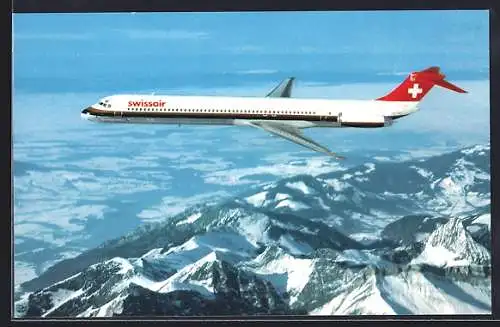 AK McDonnell-Douglas DC-9-81 der Swissair über den Alpen