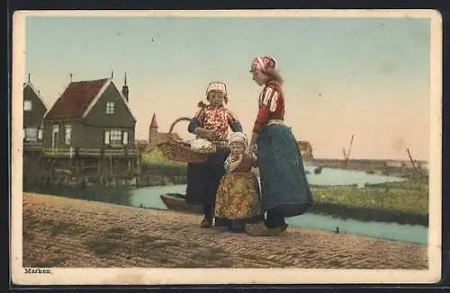 AK Marken, Niederländische Mädchen mit kleinem Kind