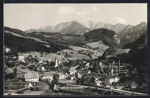 AK Hieflau im Ennstale, Ortsansicht mit Kirche und Fabrik