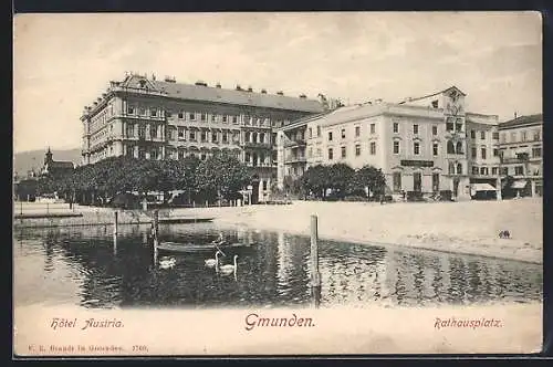 AK Gmunden, Teilansicht, Hôtel Austria, Rathausplatz, Ruderboot, Schwäne