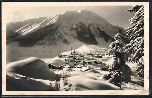 AK Berwang i. Tirol, Verschneite Ortsansicht mit Hönig