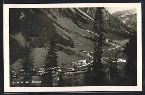 AK Langen am Arlberg, Gesamtansicht mit Talblick