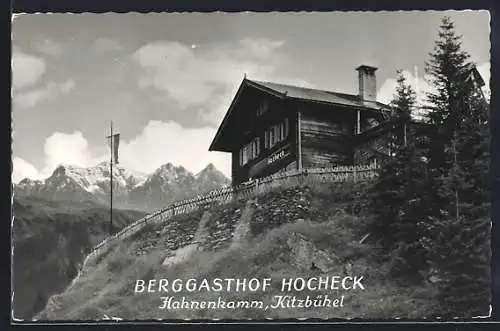 AK Kitzbühel /Hahnenkamm, Gasthof Hocheck mit Bergpanorama
