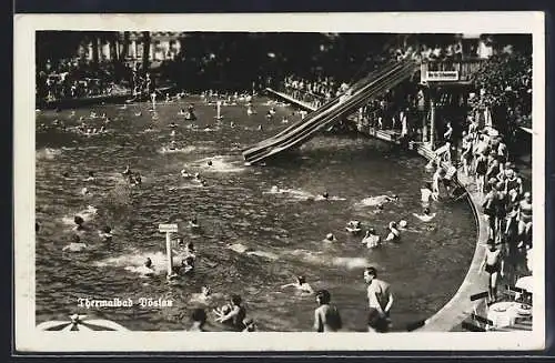 AK Vöslau, Thermalbad mit Wasserrutsche und Badegästen