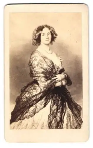 Fotografie Portrait Augusta von Sachsen-Weimar-Eisenach, Kaiserin Augusta von Preussen