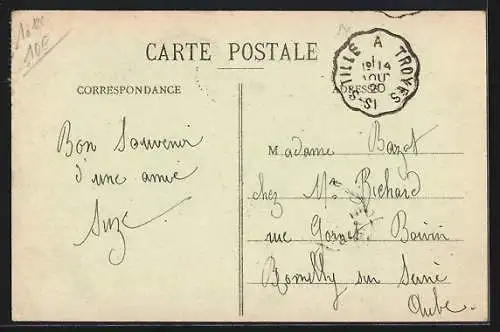 AK Saint-Parres-les-Vaudes, Le Centre du Pays avec enfants dans la rue