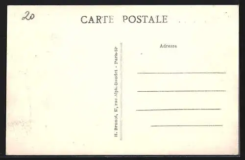 AK Saint-Parres-lès-Vaudes, Route de Troyes avec cycliste et maisons alignées