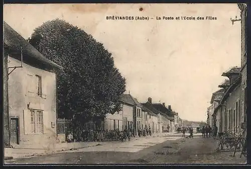 AK Bréviandes, La Poste et l`École des Filles