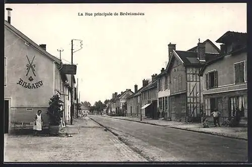 AK Bréviandes, La Rue principale avec le café Billard et les maisons traditionnelles