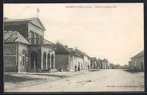 AK Radonvilliers, Mairie et Grande Rue