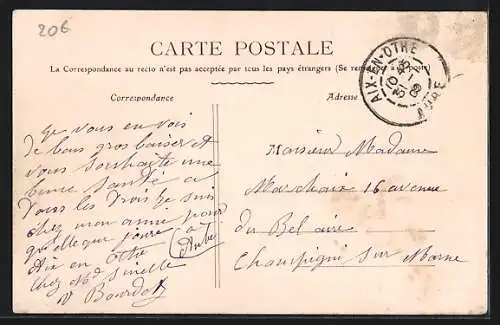 AK Aix-en-Othe, Rue de la Gaieté avec des passants