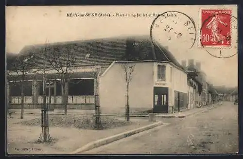 AK Méry-sur-Seine, Place du 14-Juillet et Rempart Latéral