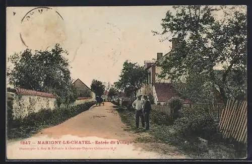 AK Marigny-le-Châtel, Entrée du Village