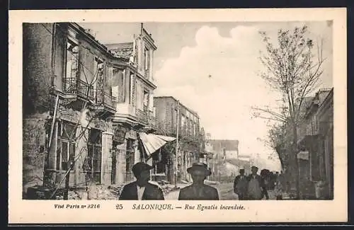 AK Salonique, Rue Egnatia incendiée, Strassenpartie