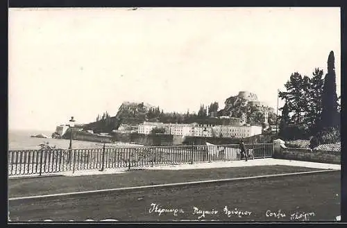 AK Corfu, Panorama mit Burg