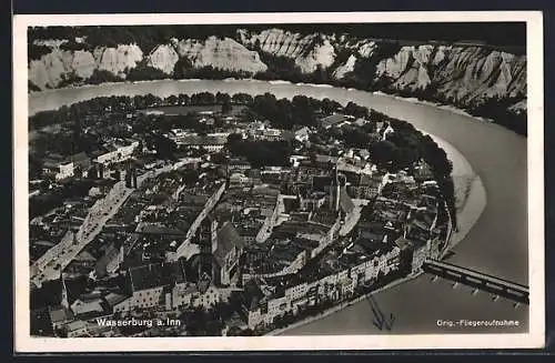 AK Wasserburg a. Inn, Teilansicht mit Strassenpartie, Fliegeraufnahme